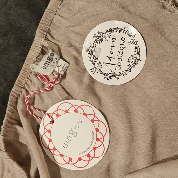 NWT Umgee peasant top - Picture 5 of 9